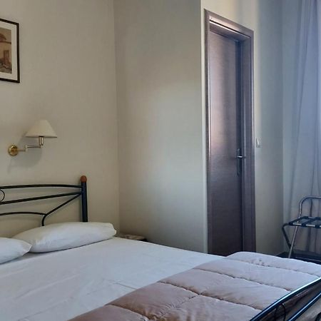 Christina Guest House Mystras Extérieur photo