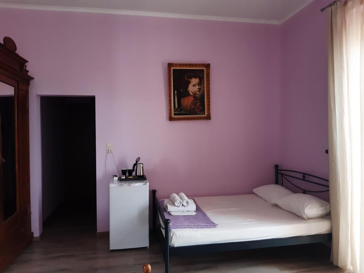 Christina Guest House Mystras Extérieur photo